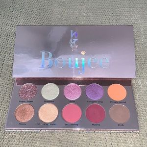 LiveGlam Boujee palette